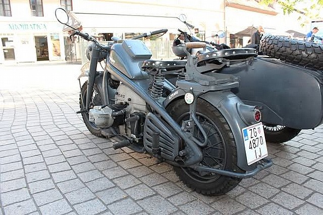 PRAVILNIK O STARODOBNIM VOZILIMA (OLDTIMERIMA)