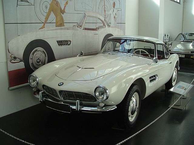 Posjeta Mercedes Benz muzeju, sajmu retroclassics u Stuttgartu i posjeta novom 