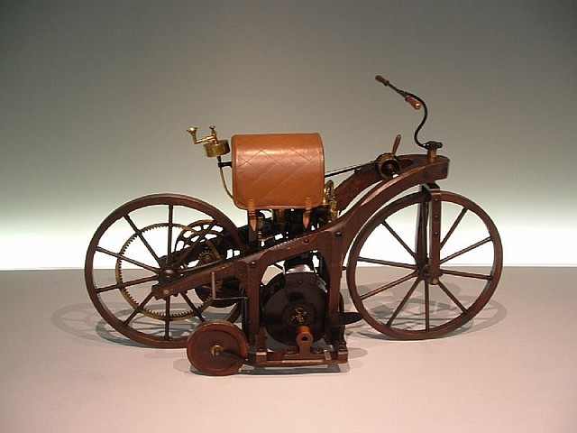 Posjeta Mercedes Benz muzeju, sajmu retroclassics u Stuttgartu i posjeta novom 