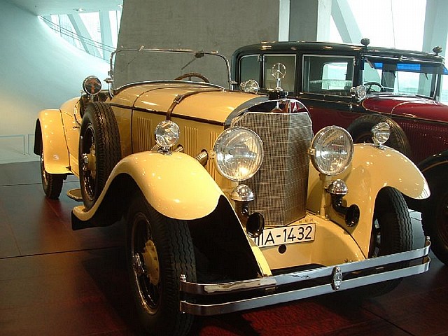 Posjeta Mercedes Benz muzeju, sajmu retroclassics u Stuttgartu i posjeta novom 